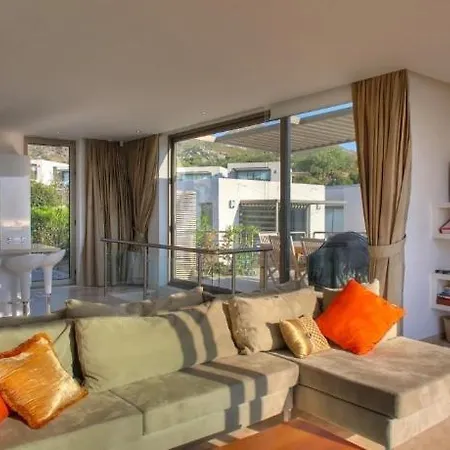 Sleeps 6 With Pool And Air Con * Ortakent